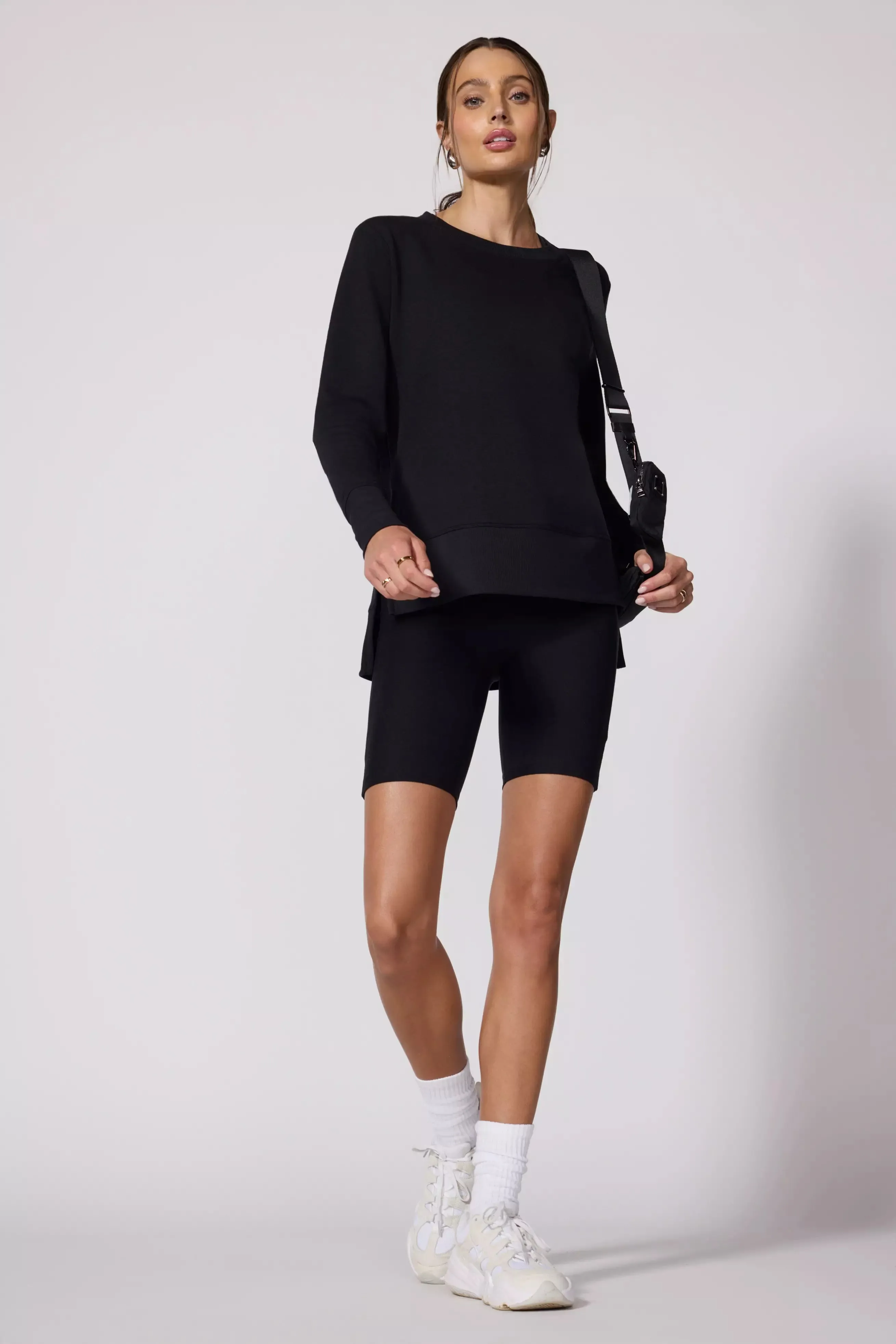 Cozy Fleece Relaxed Pullover - Black