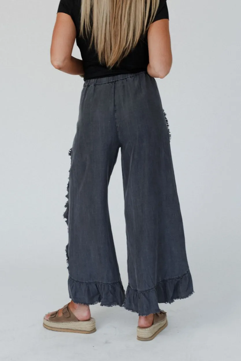 Drift Wave Ruffle Wide Leg Pants - Black