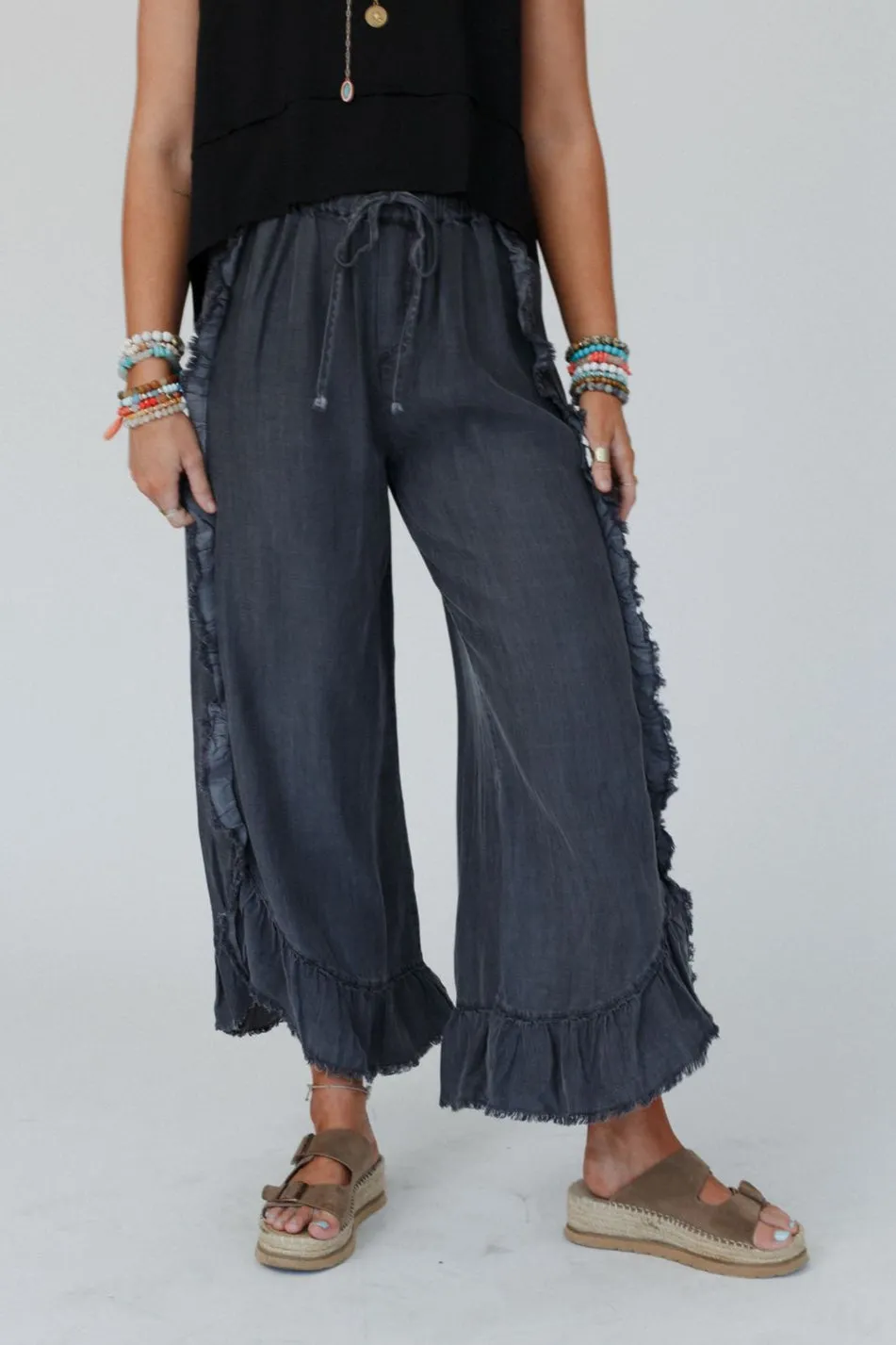 Drift Wave Ruffle Wide Leg Pants - Black